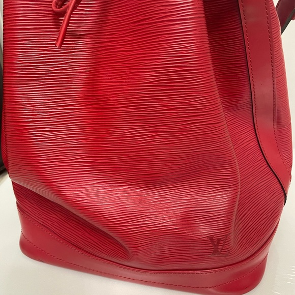 Louis Vuitton Noe Epi Leather Bucket bag- 90’s EUC! - Picture 12 of 14